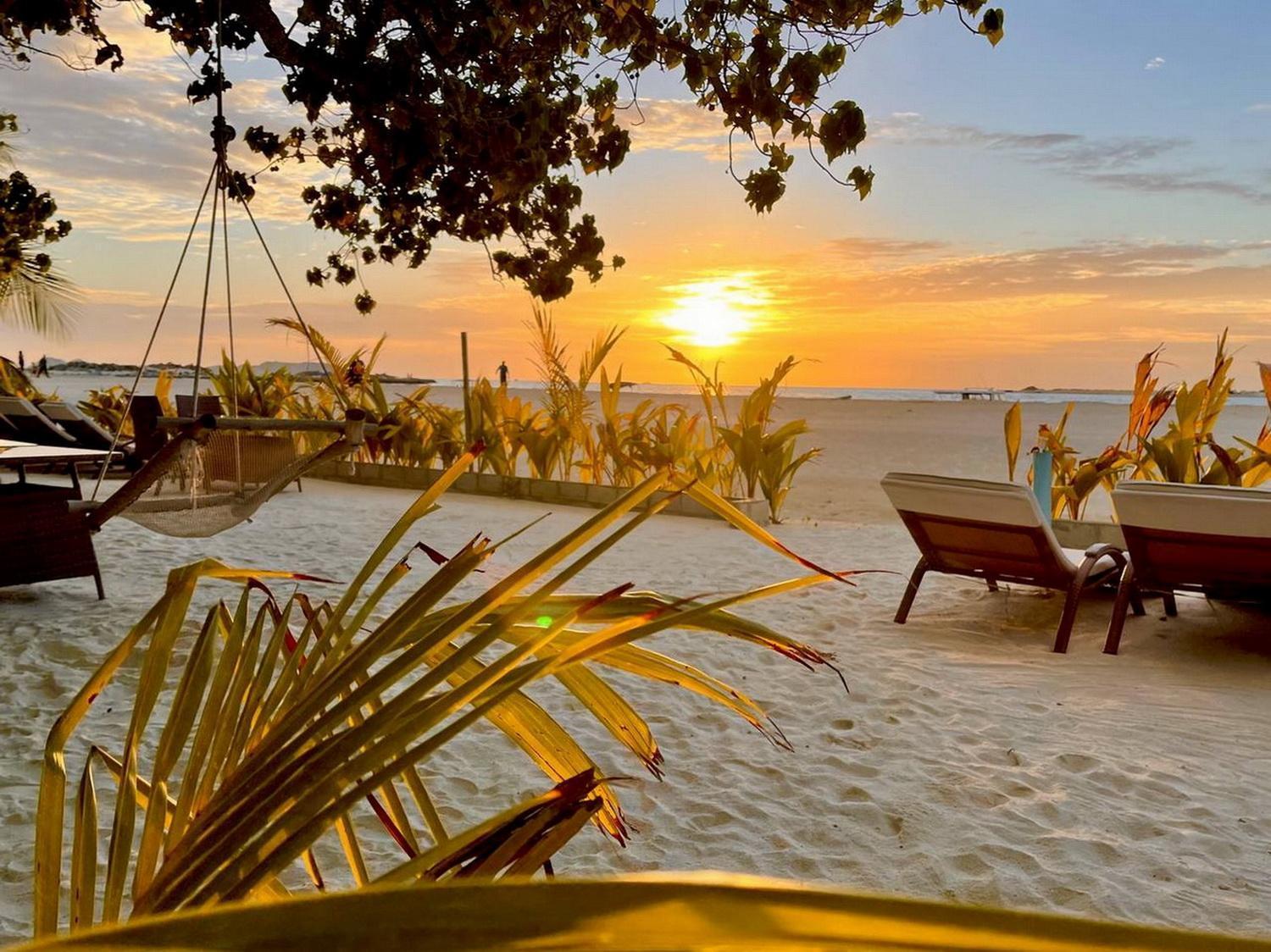 גוראידהו Wind Breeze Sunset View Inn מראה חיצוני תמונה